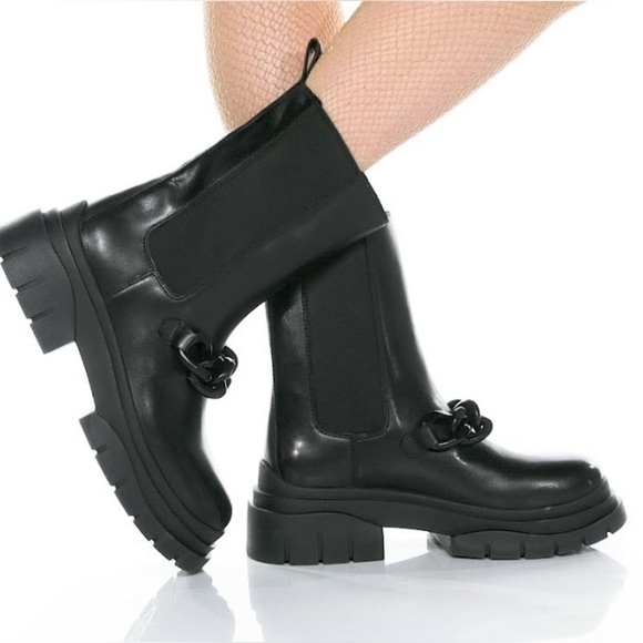 ✨Host pick✨Ash Fashion Black Combat Boots with Chain Accent - Picture 2 of 11